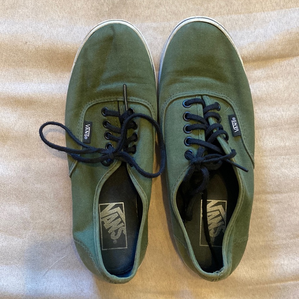 Vans (green) - Picture 1 of 3